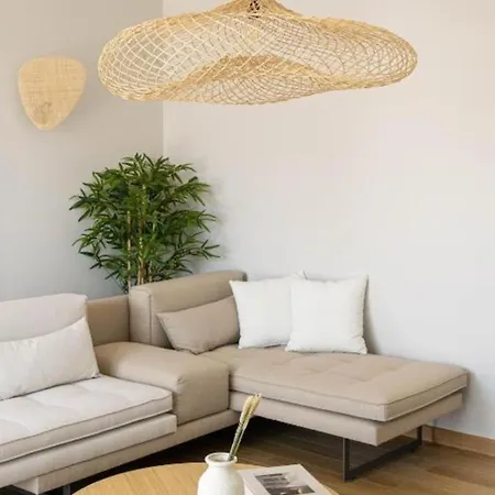 Gorgeous Exclusive Penthouse Next To The Seafront *