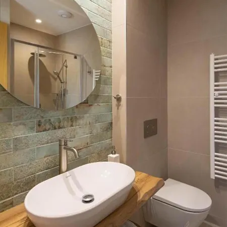 Gorgeous Exclusive Penthouse Next To The Seafront