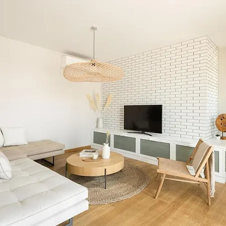 Gorgeous Exclusive Penthouse Next To The Seafront