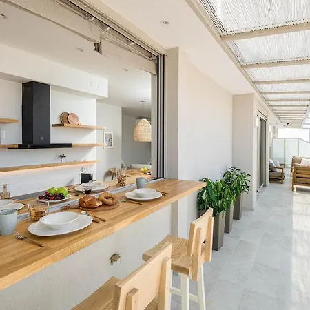 Apartment Gorgeous Exclusive Penthouse Next To The Seafront