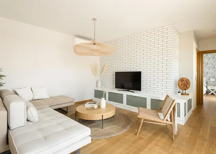Gorgeous Exclusive Penthouse Next To The Seafront